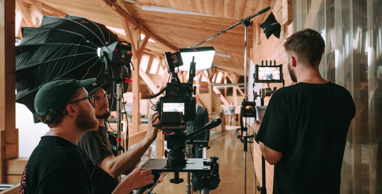 Das Team von Holy Moly Films bei einem Imagefilm Dreh in Salzburg.