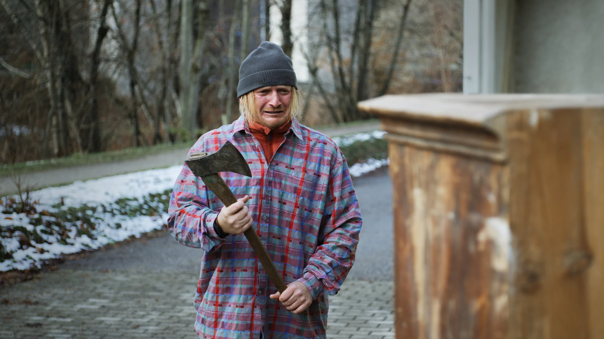 Social Media Ad Produktion für HolzSandwerk: Dynamischer Content für Instagram und TikTok Ads