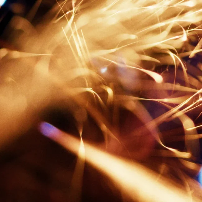 Dynamic sparks and fire effects during the video production for the roofing company Perwein.